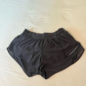 Lululemon Hotty Hot 2.5” Low Rise